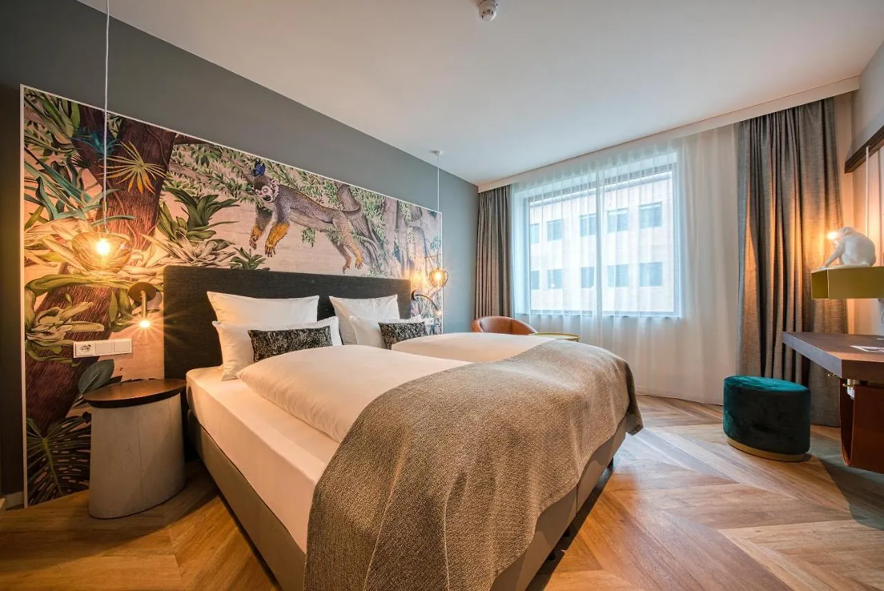 NinetyNine Amsterdam Airport Hotel Hoofddorp Nederland