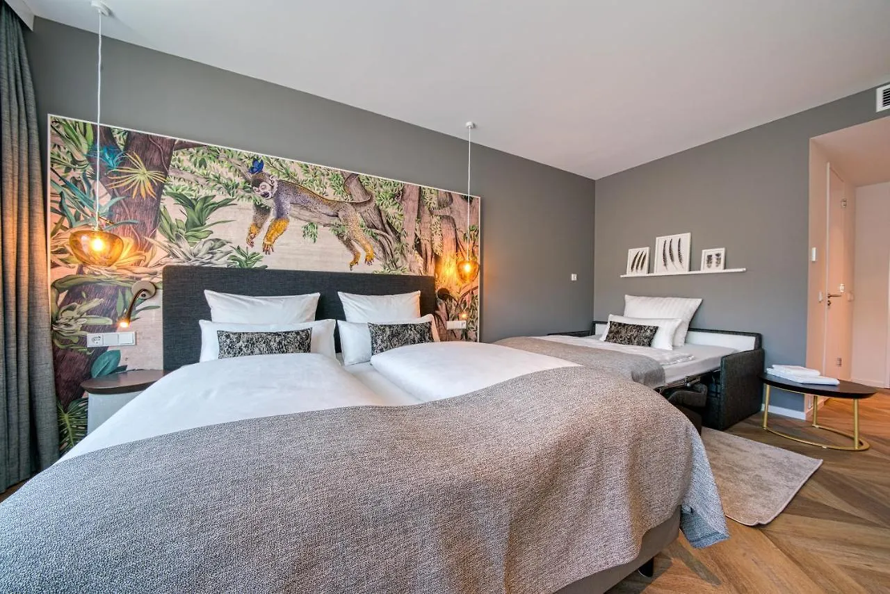 NinetyNine Amsterdam Airport Hotel Hoofddorp